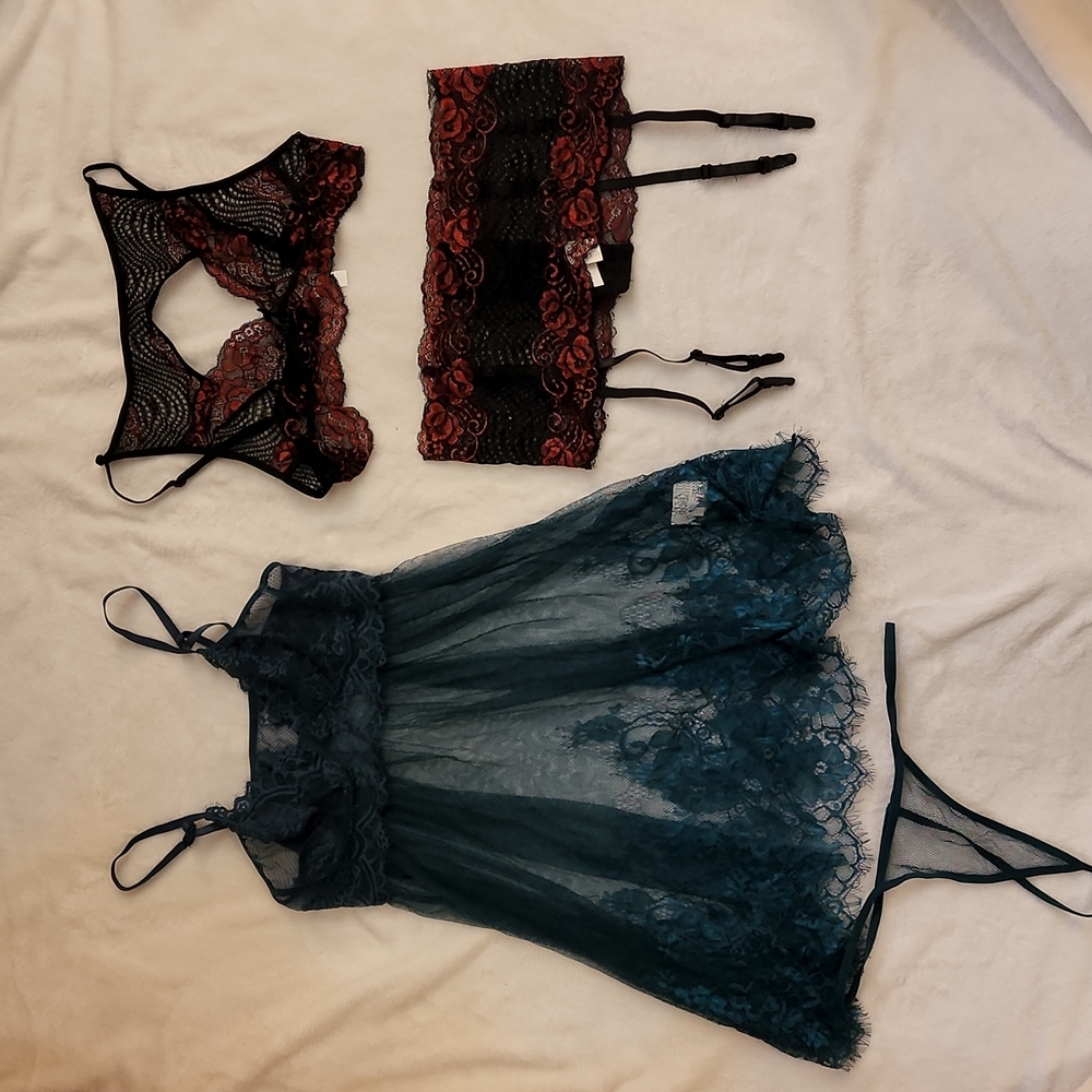 2 new lingerie sets